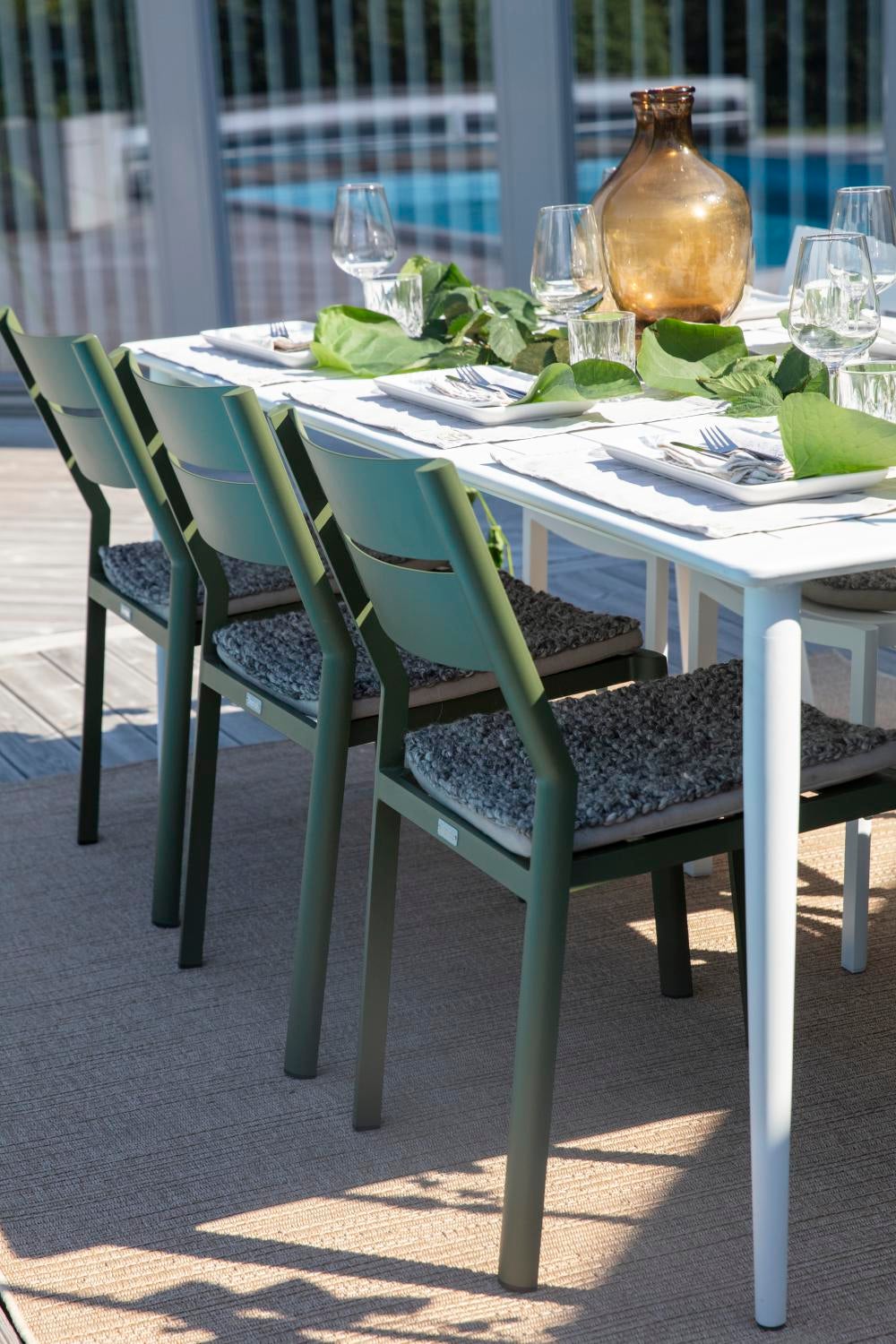 Delia Diningstuhl Moss green