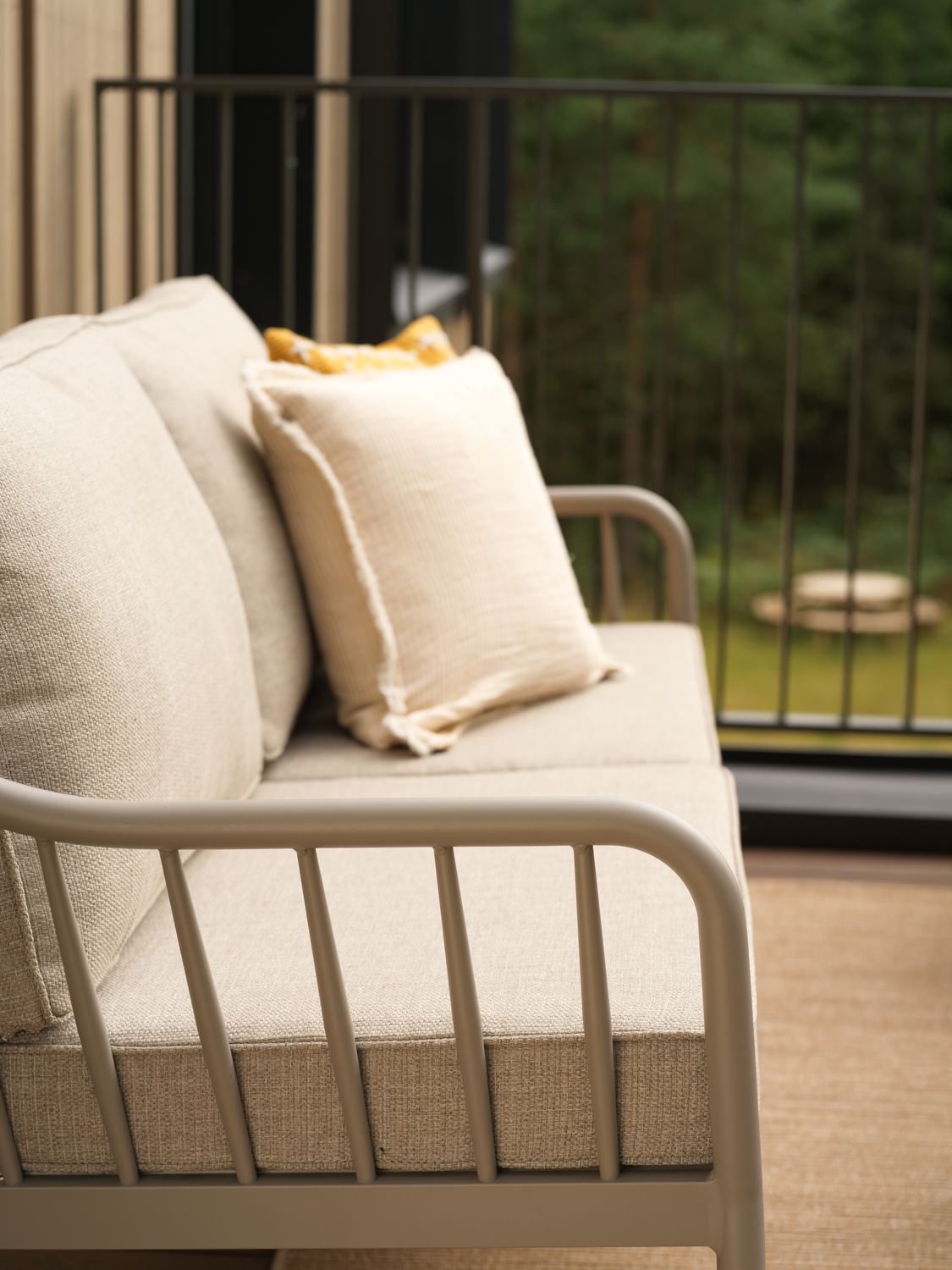 Coleville 2,5-Sitzer-Sofa Khaki/Burlap Beige