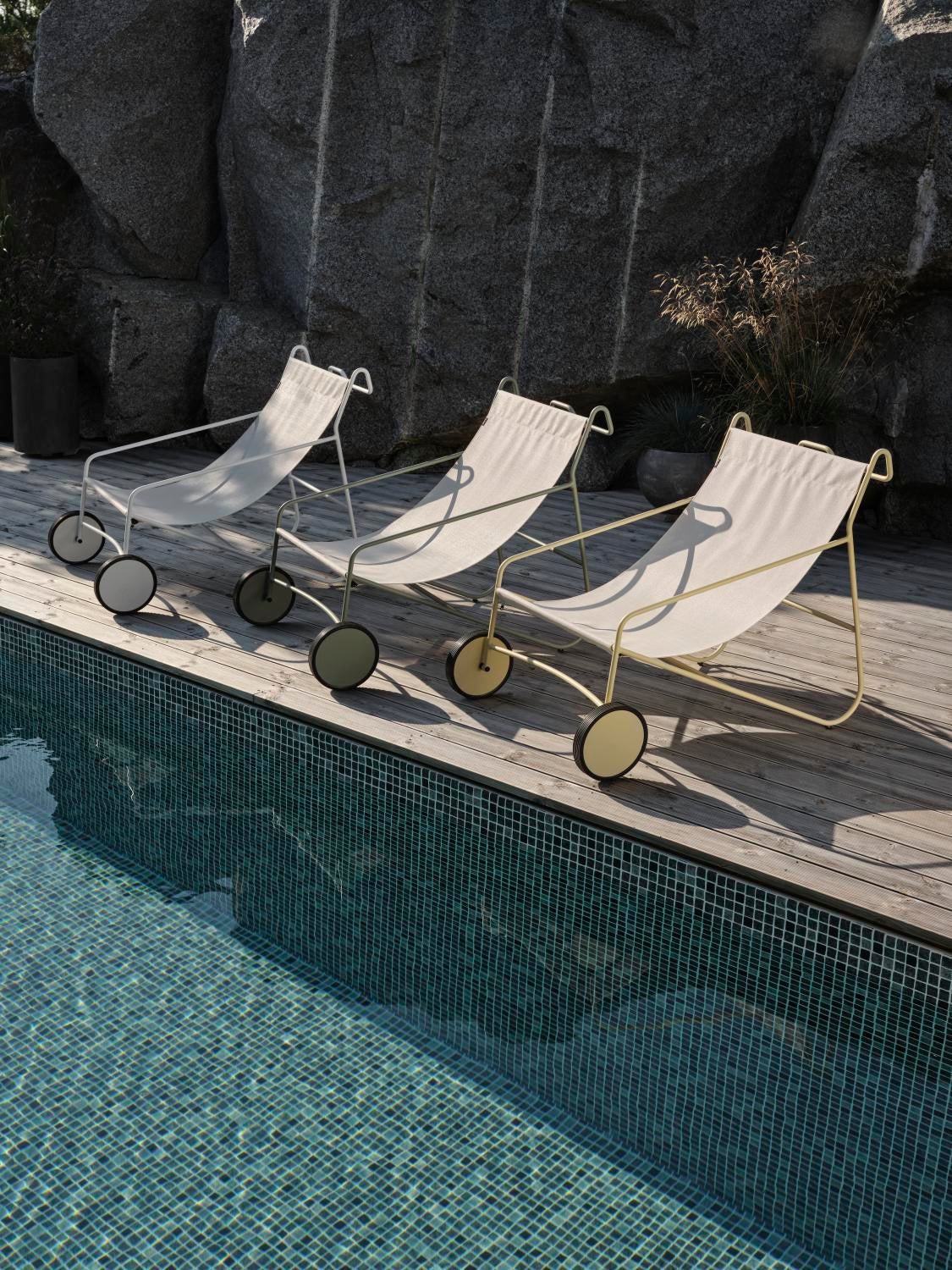 Poul Chair Loungesessel Dustygreen_Offwhite