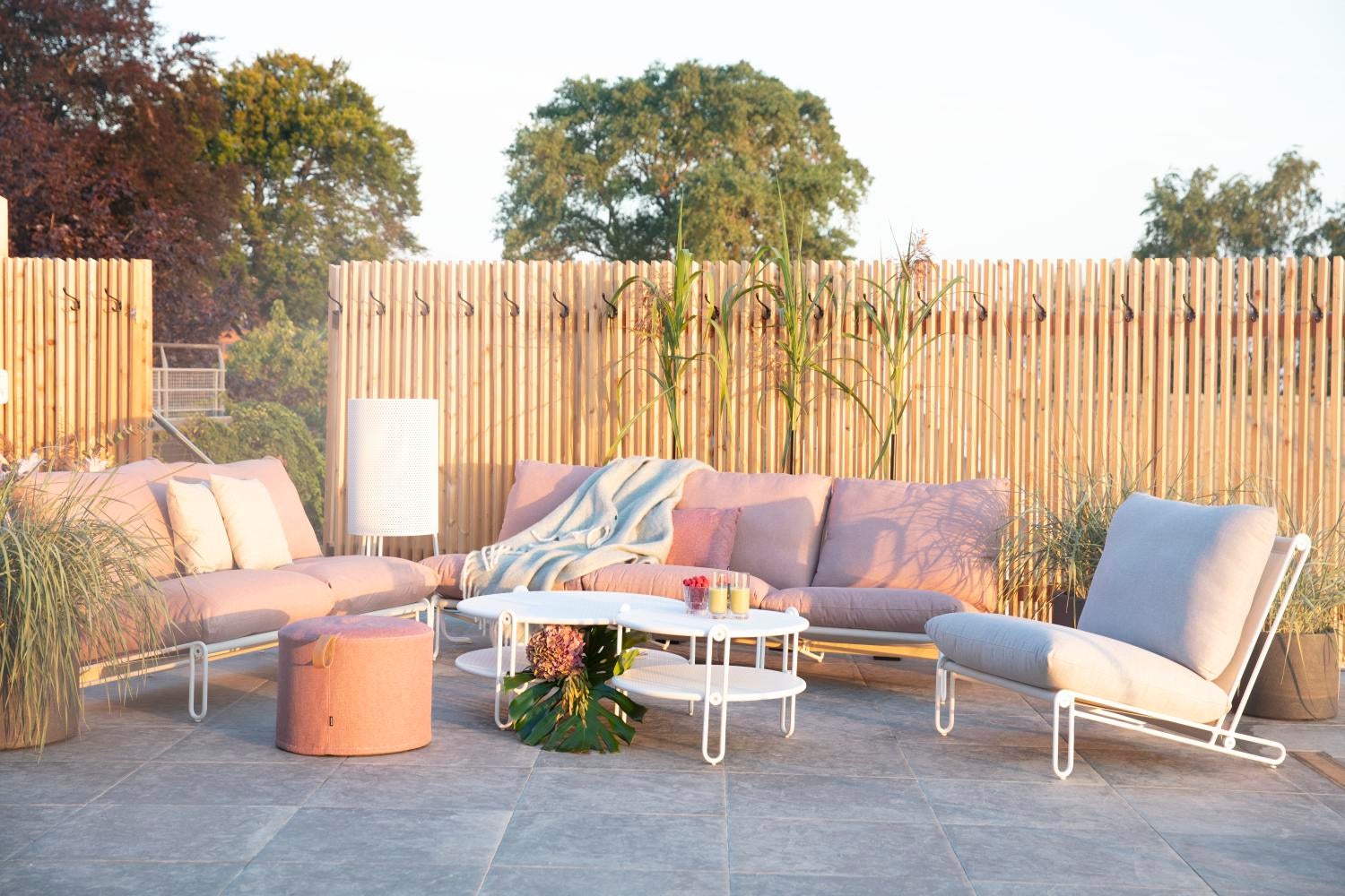 Blixt Loungetisch Weiß