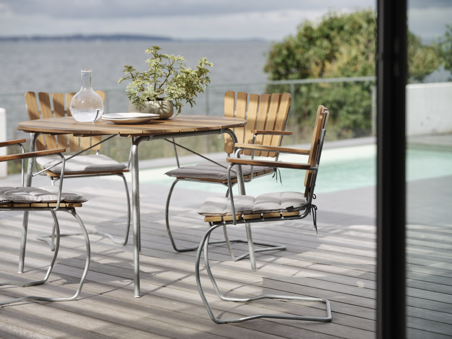 56:an Diningsessel Natur/grau