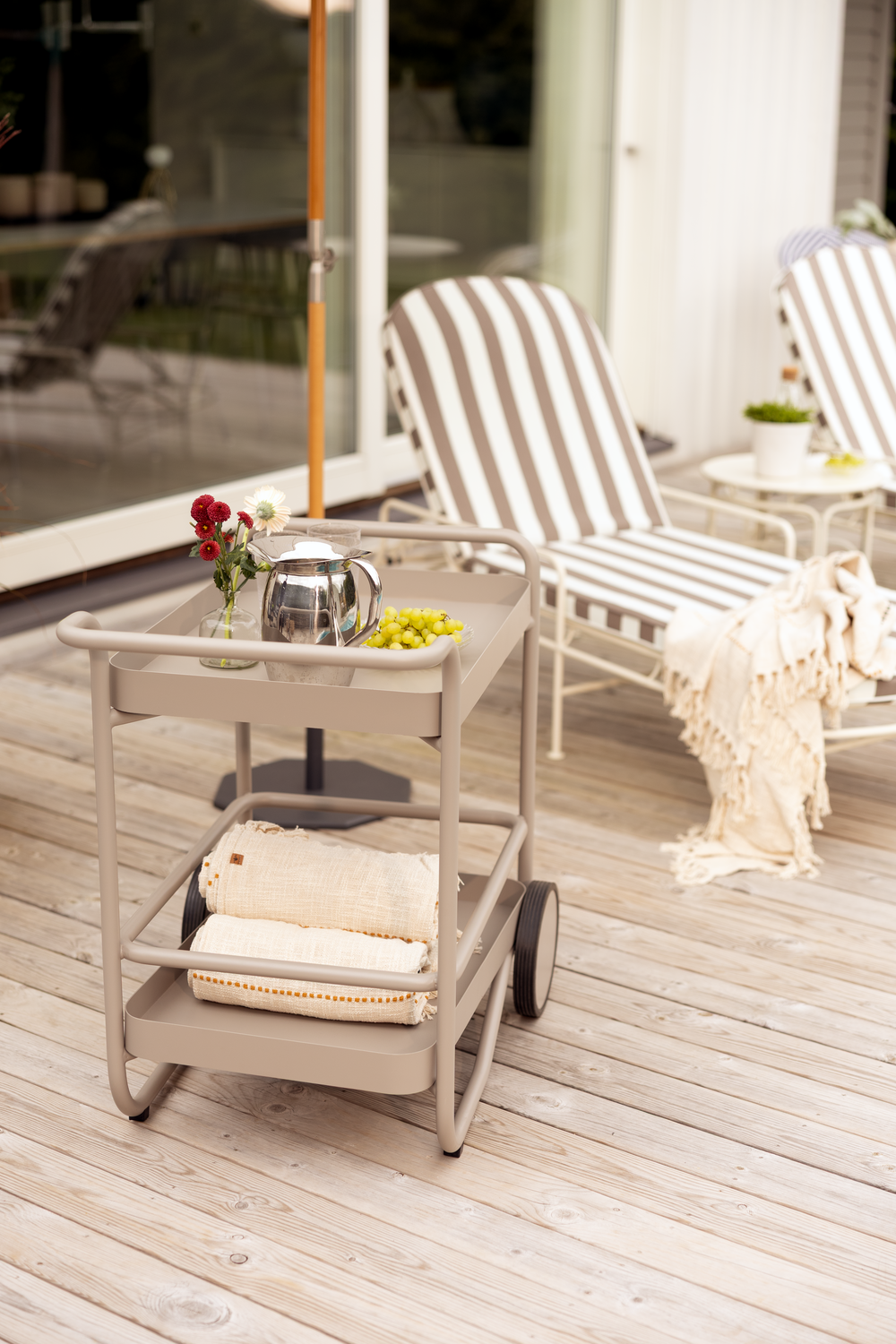 Arts Liege Soft White/Beige Stripes