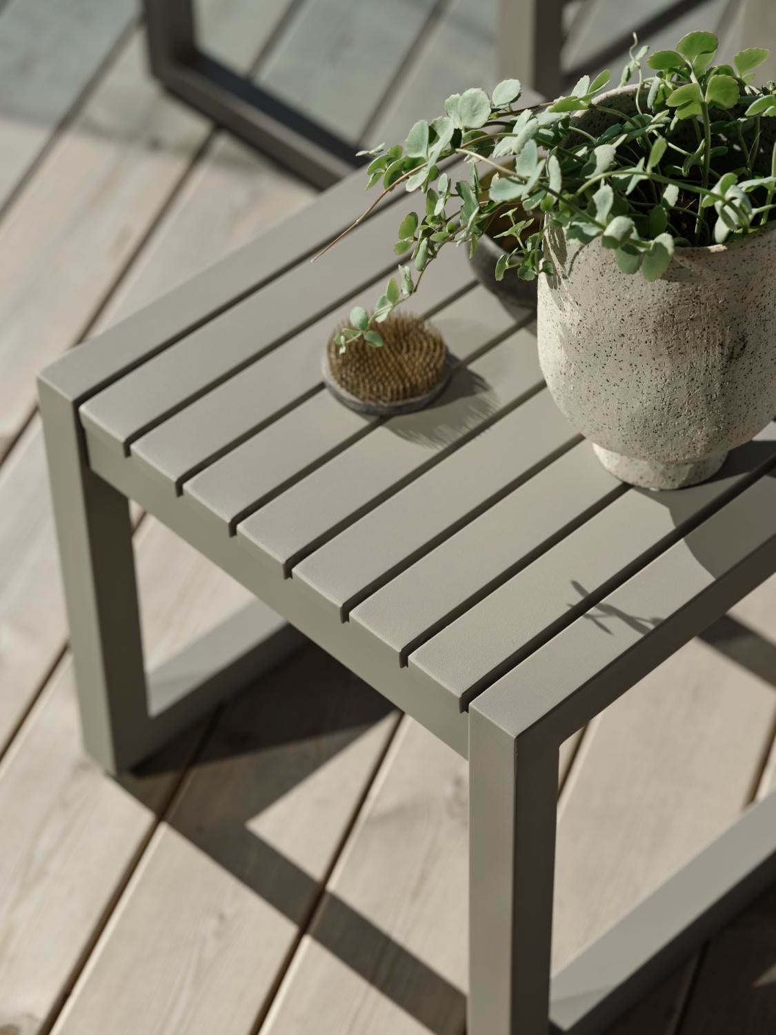 Vevi Beistelltisch Khaki