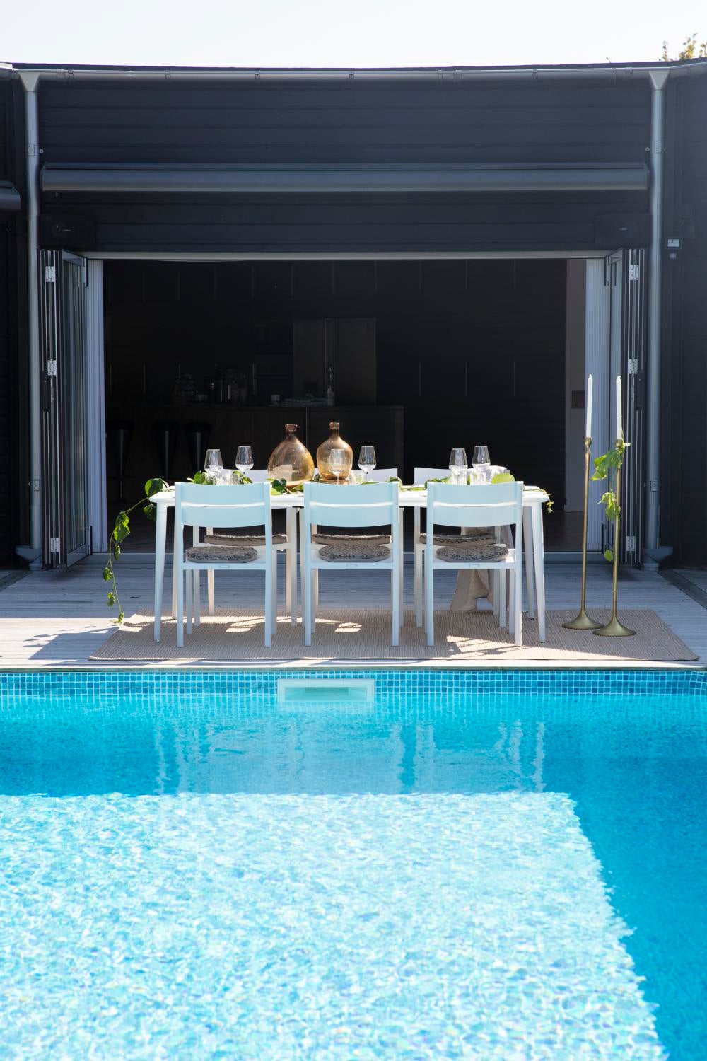 Delia Diningstuhl Weiß