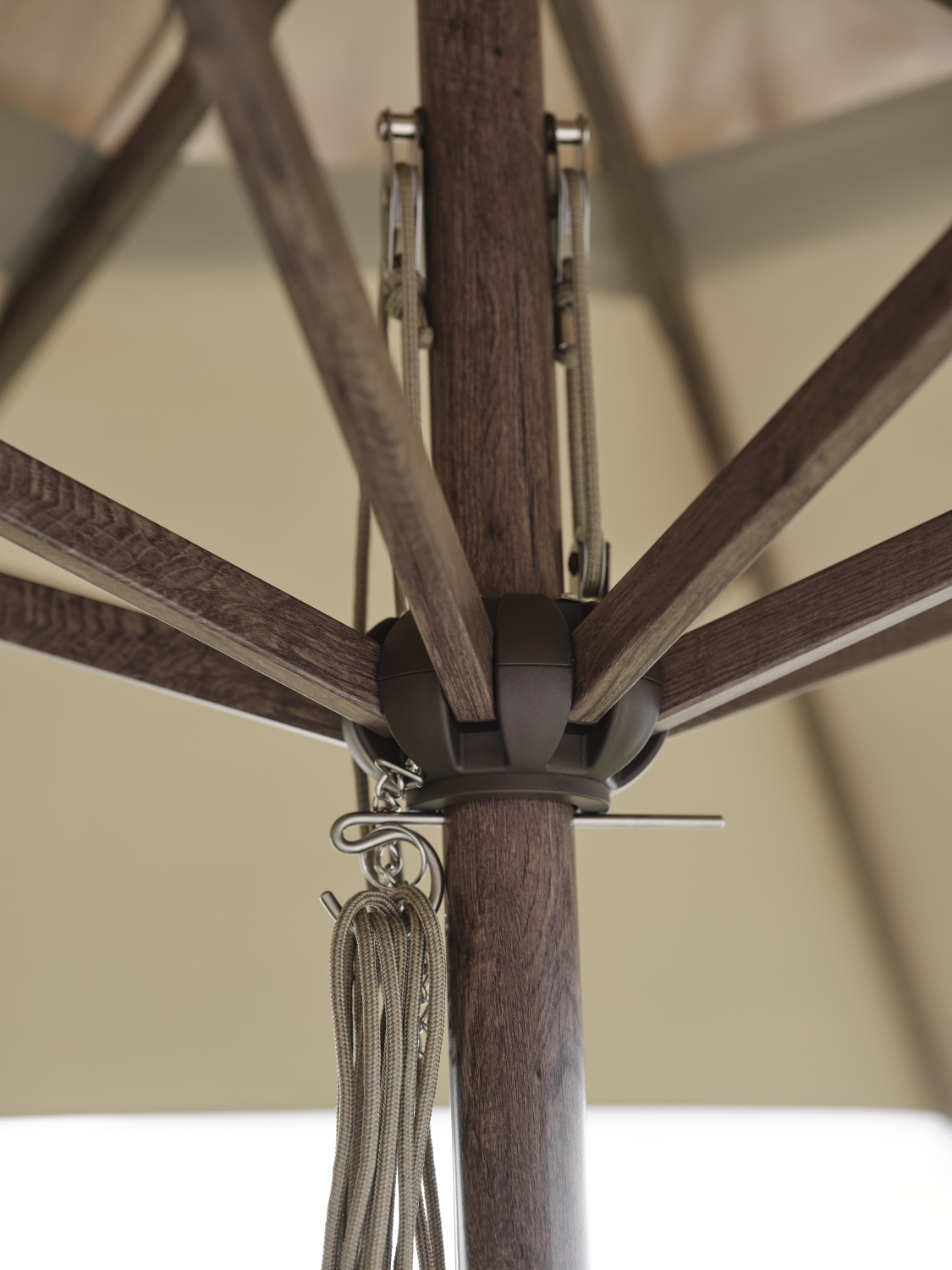 Paliano Sonnenschirm Braun/beige