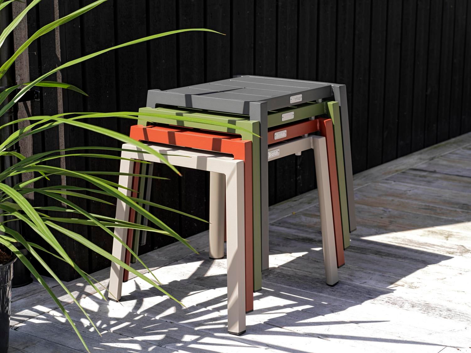 Delia Beistelltisch Khaki