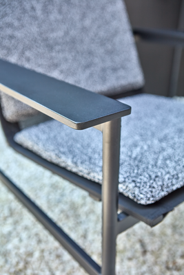 Soro Loungesessel Schwarz/Teddy Ant