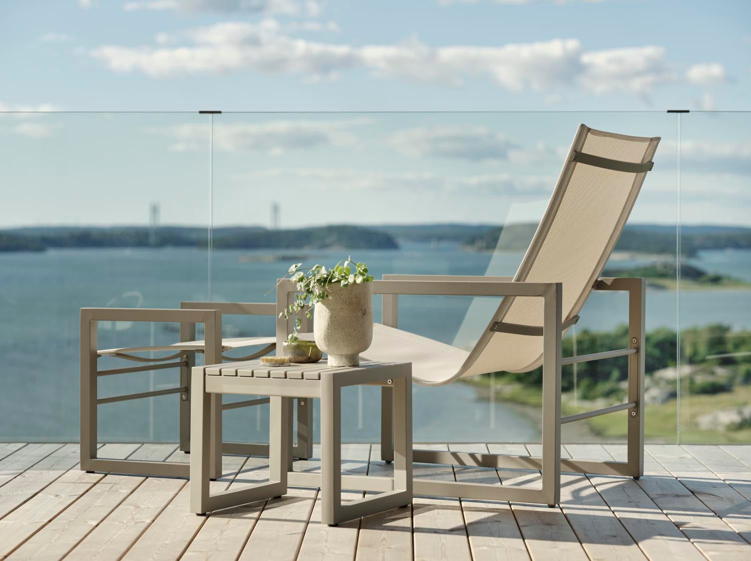 Vevi Fußhocker Khaki/Off-white