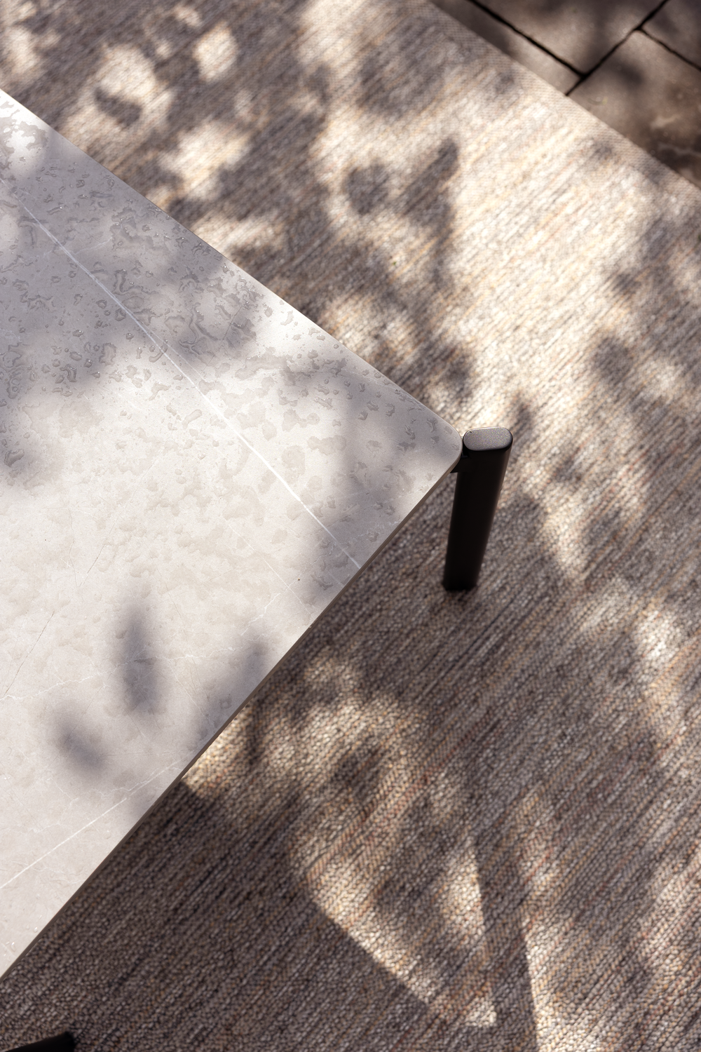 Hallavara Loungetisch Schwarz/grau